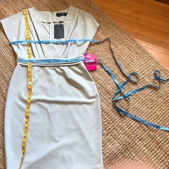 PAPER Dolls London pale green faux wrap bodice, mid length dress.  New with tags - Picture 10 of 10